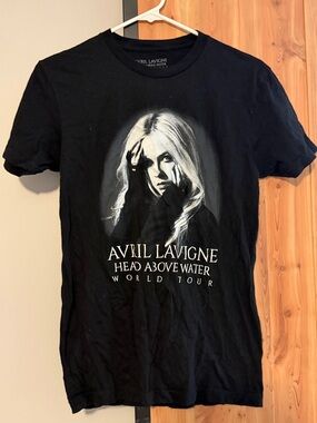 Avril Lavigne "Head Above Water" World Tour Black Graphic Tee XS